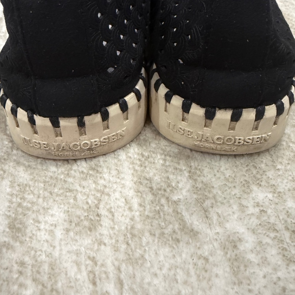 Ilse Jacobsen Black Perforated Tulip Confort Slip-On Flats Size 41 - Picture 7 of 8